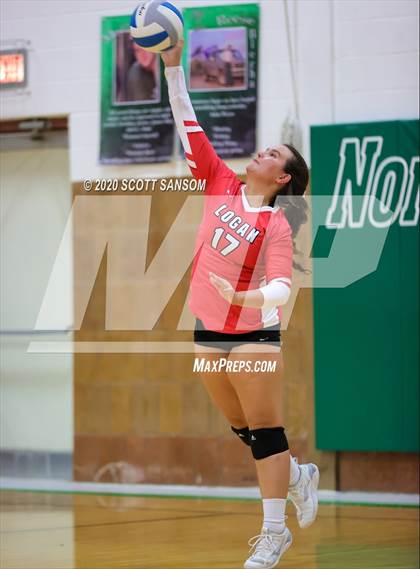 Thumbnail 2 in Stockton vs Logan/Palco photogallery.