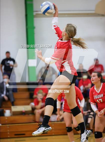 Thumbnail 2 in Stockton vs Logan/Palco photogallery.