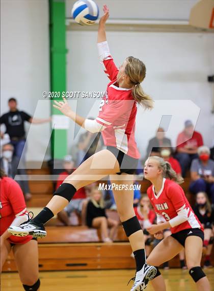 Thumbnail 1 in Stockton vs Logan/Palco photogallery.