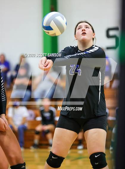 Thumbnail 2 in Stockton vs Logan/Palco photogallery.