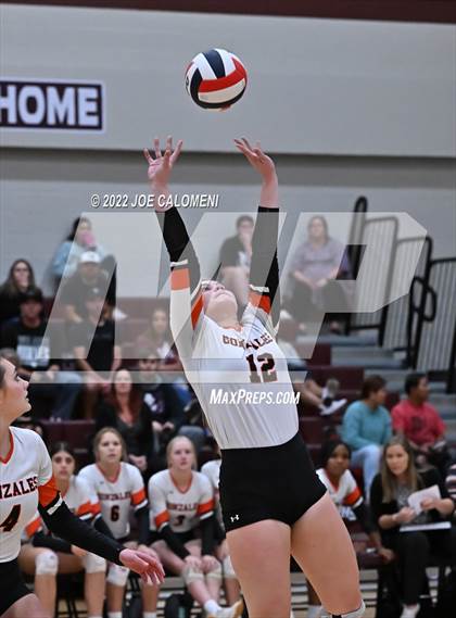 Thumbnail 3 in Gonzales @ Davenport (UIL 4A Bi-District) photogallery.