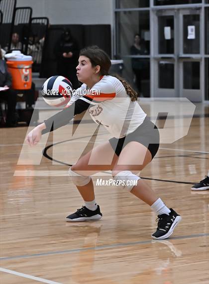 Thumbnail 2 in Gonzales @ Davenport (UIL 4A Bi-District) photogallery.
