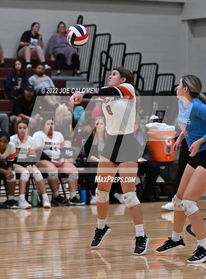 Thumbnail 2 in Gonzales @ Davenport (UIL 4A Bi-District) photogallery.
