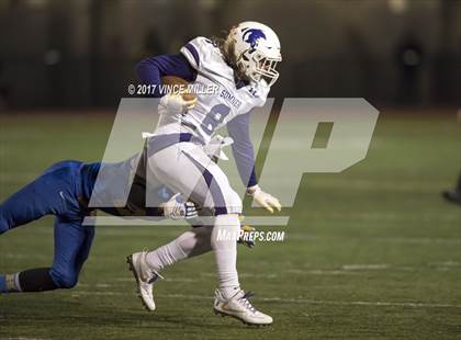 Thumbnail 2 in Sumner vs Hazen (WIAA 4A District Playoff) photogallery.