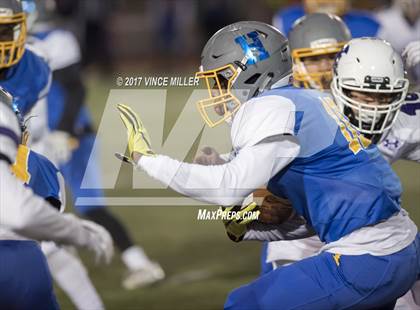 Thumbnail 1 in Sumner vs Hazen (WIAA 4A District Playoff) photogallery.