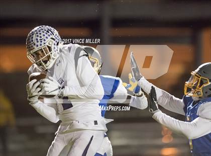 Thumbnail 1 in Sumner vs Hazen (WIAA 4A District Playoff) photogallery.