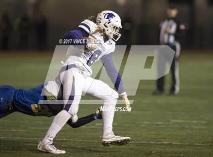 Thumbnail 3 in Sumner vs Hazen (WIAA 4A District Playoff) photogallery.