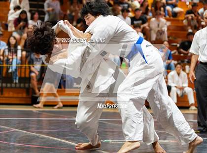 Thumbnail 3 in OIA Eastern Division Championship photogallery.