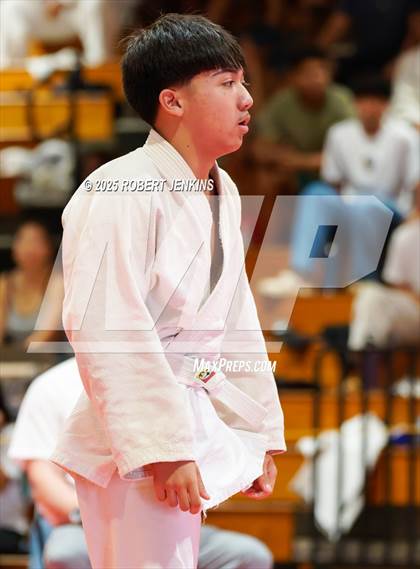 Thumbnail 2 in OIA Eastern Division Championship photogallery.