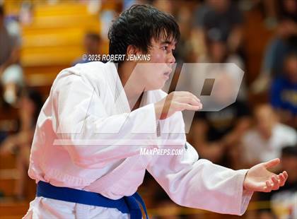 Thumbnail 1 in OIA Eastern Division Championship photogallery.