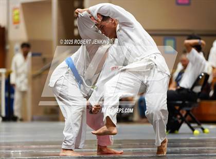 Thumbnail 1 in OIA Eastern Division Championship photogallery.