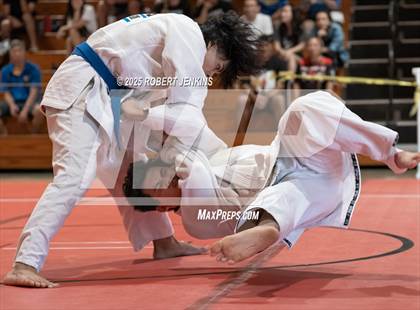 Thumbnail 1 in OIA Eastern Division Championship photogallery.
