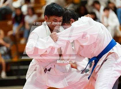 Thumbnail 3 in OIA Eastern Division Championship photogallery.