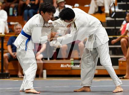 Thumbnail 2 in OIA Eastern Division Championship photogallery.