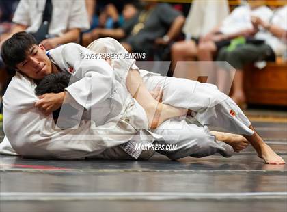 Thumbnail 2 in OIA Eastern Division Championship photogallery.