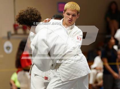 Thumbnail 1 in OIA Eastern Division Championship photogallery.