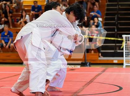 Thumbnail 3 in OIA Eastern Division Championship photogallery.