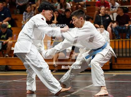 Thumbnail 2 in OIA Eastern Division Championship photogallery.