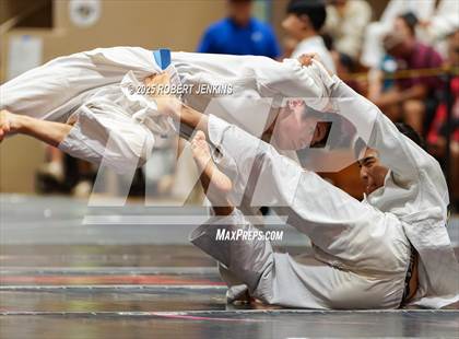 Thumbnail 3 in OIA Eastern Division Championship photogallery.