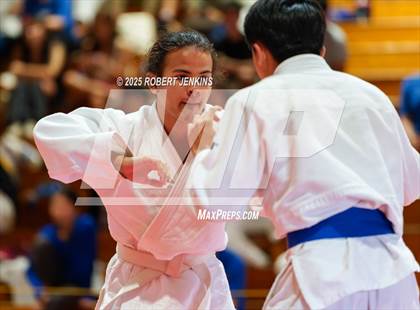 Thumbnail 3 in OIA Eastern Division Championship photogallery.