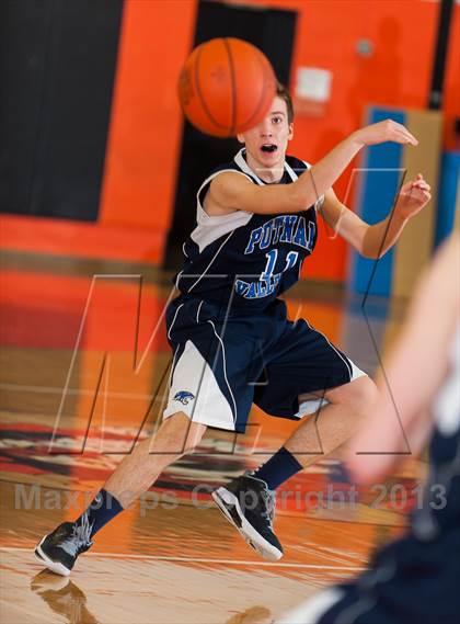 Thumbnail 2 in Putnam Valley vs. Pawling photogallery.
