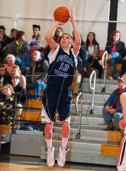Thumbnail 3 in Putnam Valley vs. Pawling photogallery.