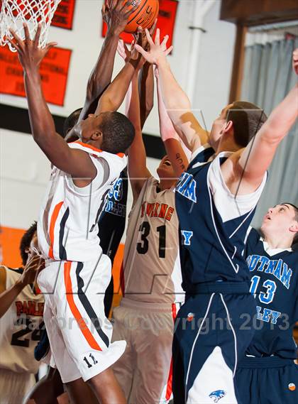 Thumbnail 3 in Putnam Valley vs. Pawling photogallery.