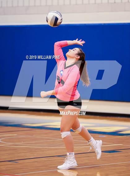 Thumbnail 1 in Millbrook vs. Burke Catholic (Section 9 Class C Final) photogallery.