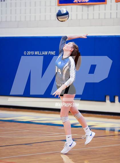 Thumbnail 2 in Millbrook vs. Burke Catholic (Section 9 Class C Final) photogallery.