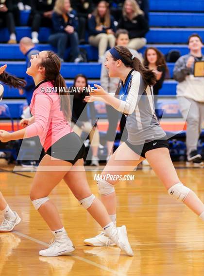 Thumbnail 2 in Millbrook vs. Burke Catholic (Section 9 Class C Final) photogallery.