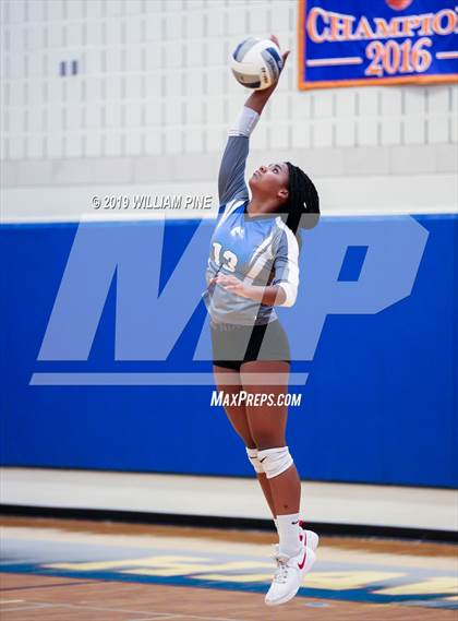 Thumbnail 1 in Millbrook vs. Burke Catholic (Section 9 Class C Final) photogallery.