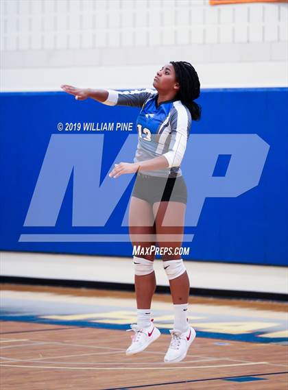 Thumbnail 2 in Millbrook vs. Burke Catholic (Section 9 Class C Final) photogallery.