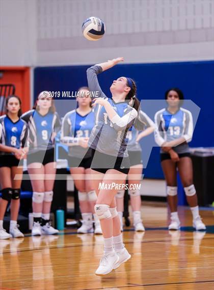 Thumbnail 2 in Millbrook vs. Burke Catholic (Section 9 Class C Final) photogallery.