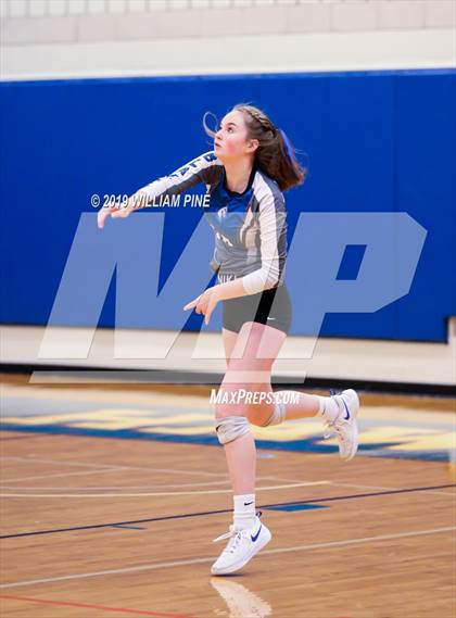 Thumbnail 2 in Millbrook vs. Burke Catholic (Section 9 Class C Final) photogallery.
