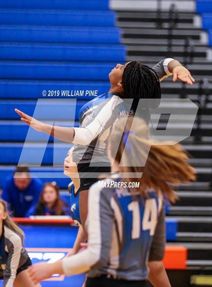 Thumbnail 3 in Millbrook vs. Burke Catholic (Section 9 Class C Final) photogallery.