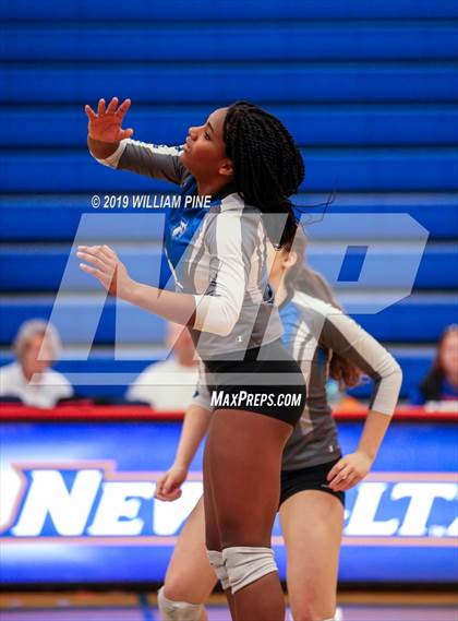 Thumbnail 2 in Millbrook vs. Burke Catholic (Section 9 Class C Final) photogallery.