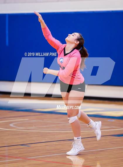 Thumbnail 2 in Millbrook vs. Burke Catholic (Section 9 Class C Final) photogallery.