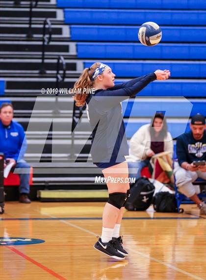 Thumbnail 2 in Millbrook vs. Burke Catholic (Section 9 Class C Final) photogallery.