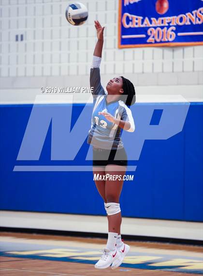 Thumbnail 3 in Millbrook vs. Burke Catholic (Section 9 Class C Final) photogallery.
