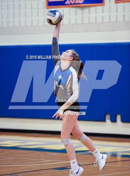 Thumbnail 2 in Millbrook vs. Burke Catholic (Section 9 Class C Final) photogallery.
