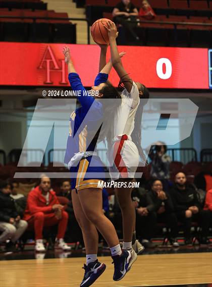 Thumbnail 3 in Hamilton vs North Salem (NYSPHSAA Section 1 Class C Semifinal) photogallery.