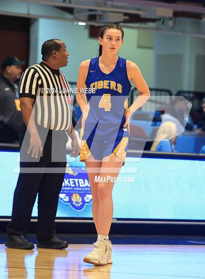 Thumbnail 2 in Hamilton vs North Salem (NYSPHSAA Section 1 Class C Semifinal) photogallery.