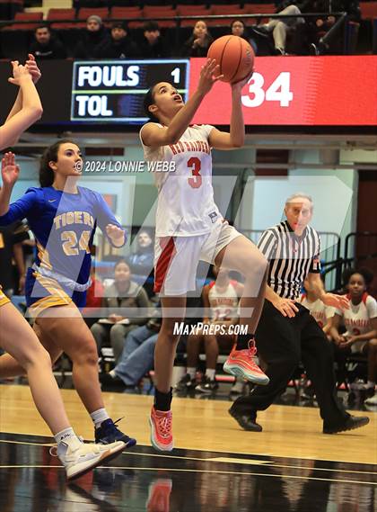 Thumbnail 1 in Hamilton vs North Salem (NYSPHSAA Section 1 Class C Semifinal) photogallery.