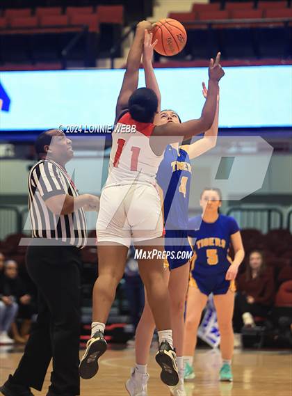 Thumbnail 3 in Hamilton vs North Salem (NYSPHSAA Section 1 Class C Semifinal) photogallery.
