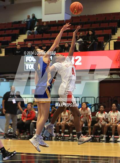 Thumbnail 2 in Hamilton vs North Salem (NYSPHSAA Section 1 Class C Semifinal) photogallery.