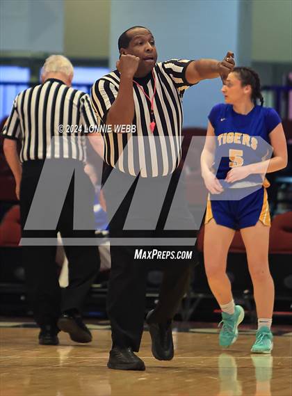 Thumbnail 2 in Hamilton vs North Salem (NYSPHSAA Section 1 Class C Semifinal) photogallery.