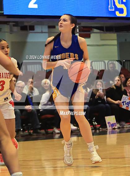 Thumbnail 3 in Hamilton vs North Salem (NYSPHSAA Section 1 Class C Semifinal) photogallery.