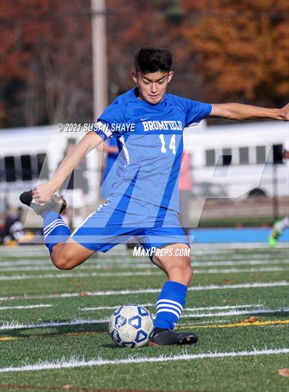 Thumbnail 2 in Mount Greylock Regional @ Bromfield (MIAA Division 5 Quarterfinal) photogallery.