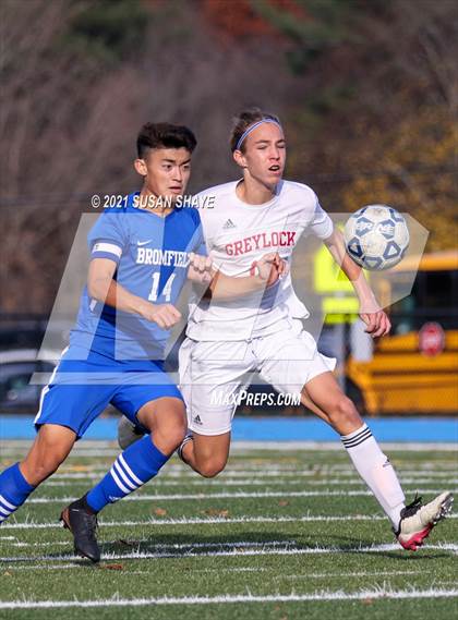 Thumbnail 2 in Mount Greylock Regional @ Bromfield (MIAA Division 5 Quarterfinal) photogallery.