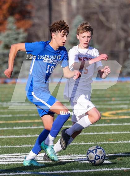 Thumbnail 1 in Mount Greylock Regional @ Bromfield (MIAA Division 5 Quarterfinal) photogallery.